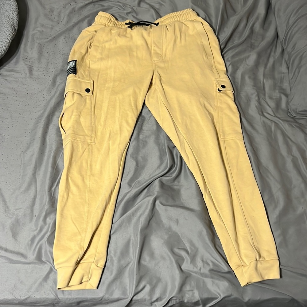 Alpha Prime Joggers size LG